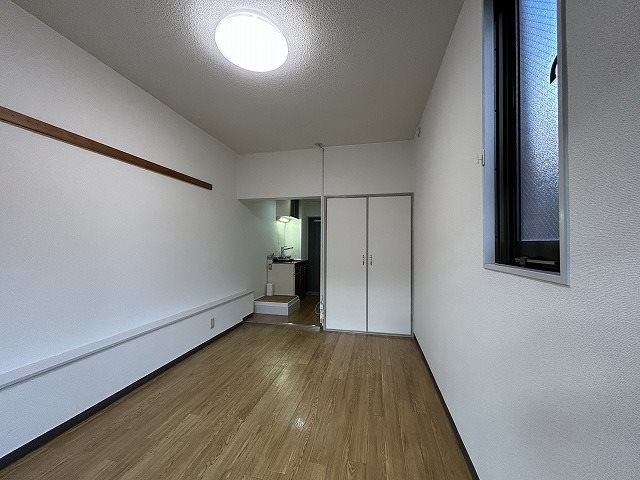 ブローニ･ゼルコバ リビング