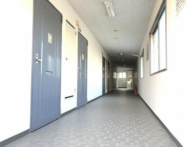 ブローニ･ゼルコバ その他外観5