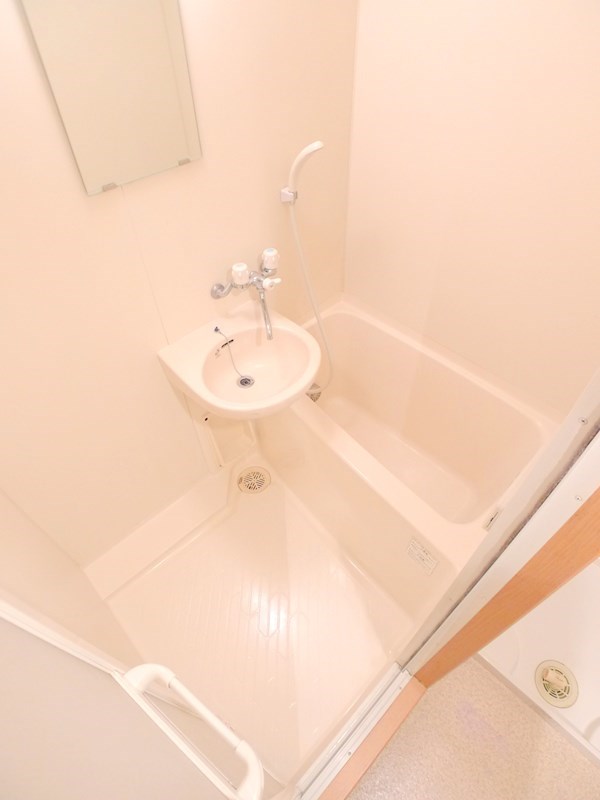 アライ パッセージ 風呂画像