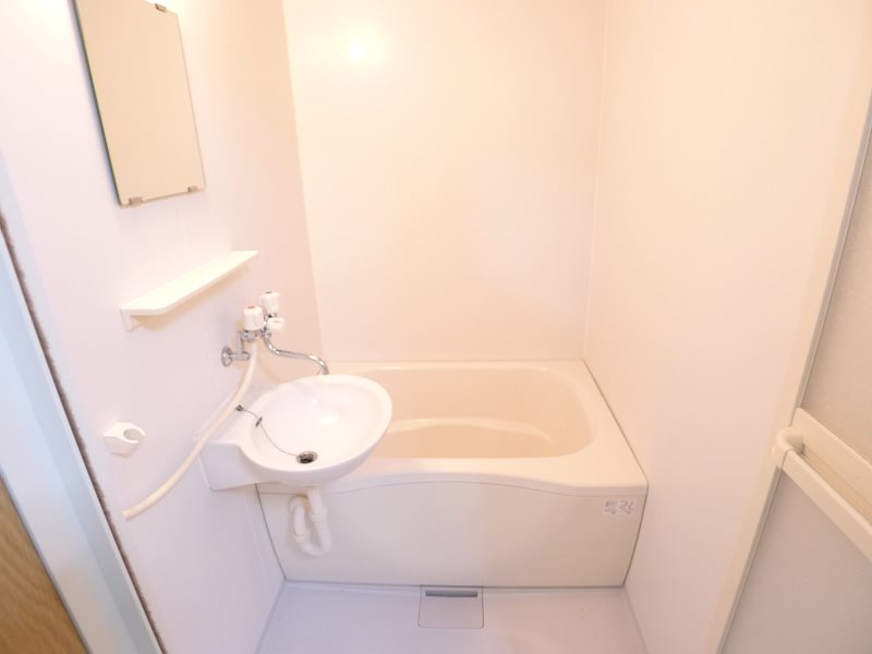 ヴィラ ファルネーゼ 風呂画像