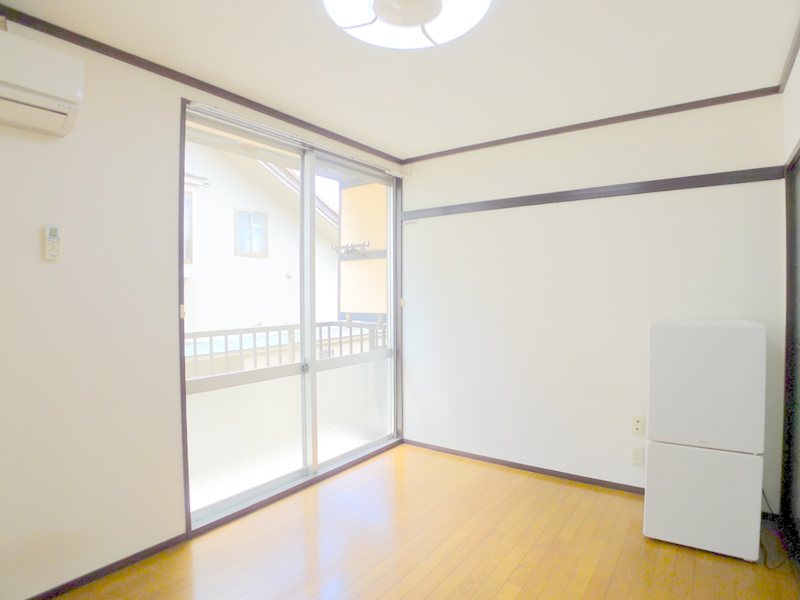 エスティア リビング