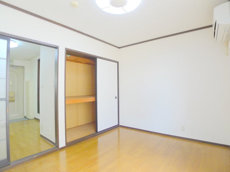 エスティア ベッドルーム