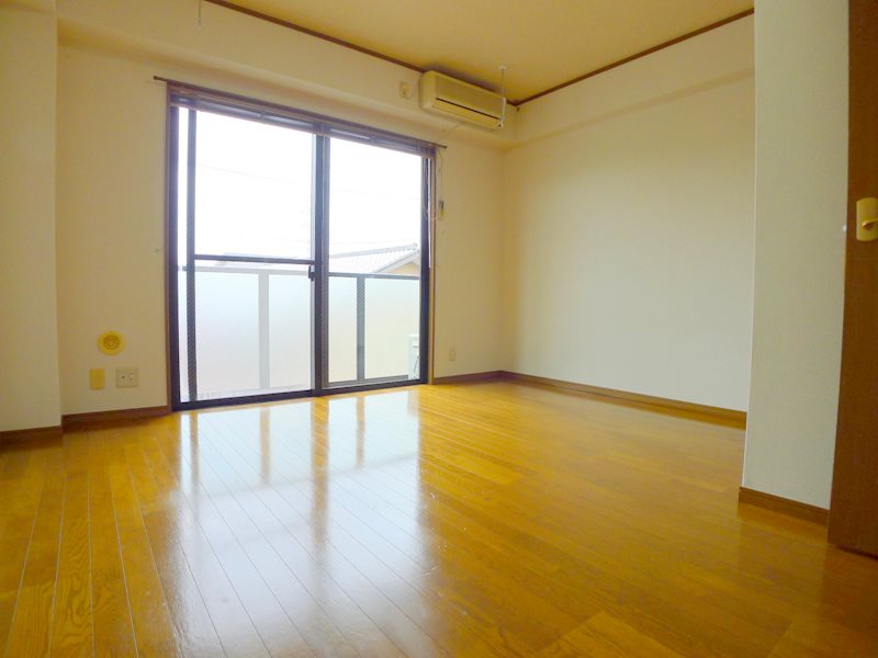 クルトゥラドーモ英萌Ⅱ ベッドルーム