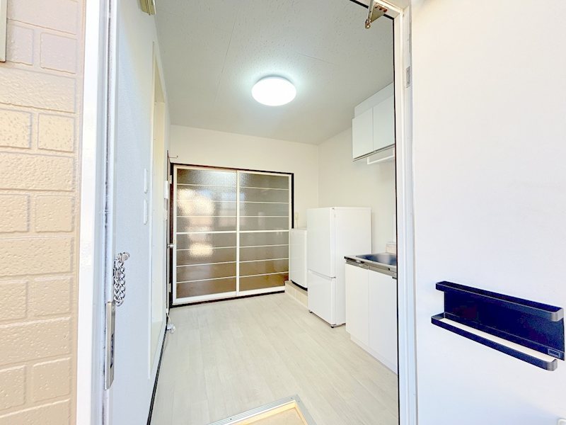 南新ハイツB棟 玄関