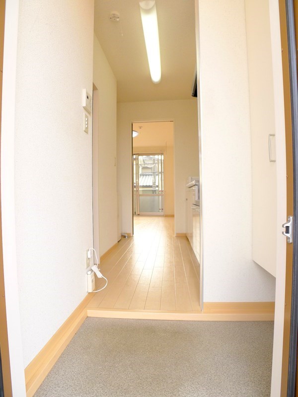 プロスパ藤井弐番館  玄関