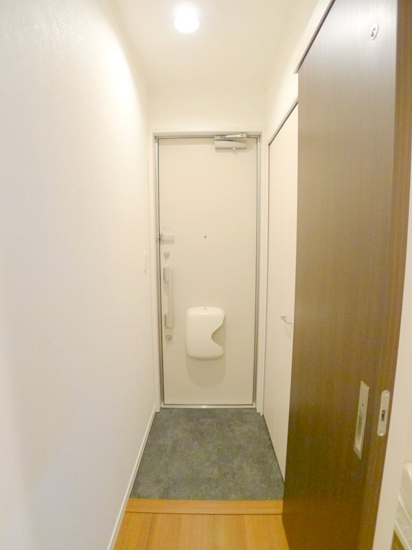 コアロード  玄関