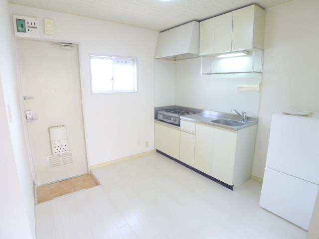 クルトゥラドーモ英萌Ⅰ 玄関