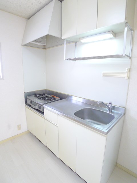 クルトゥラドーモ英萌Ⅰ キッチン