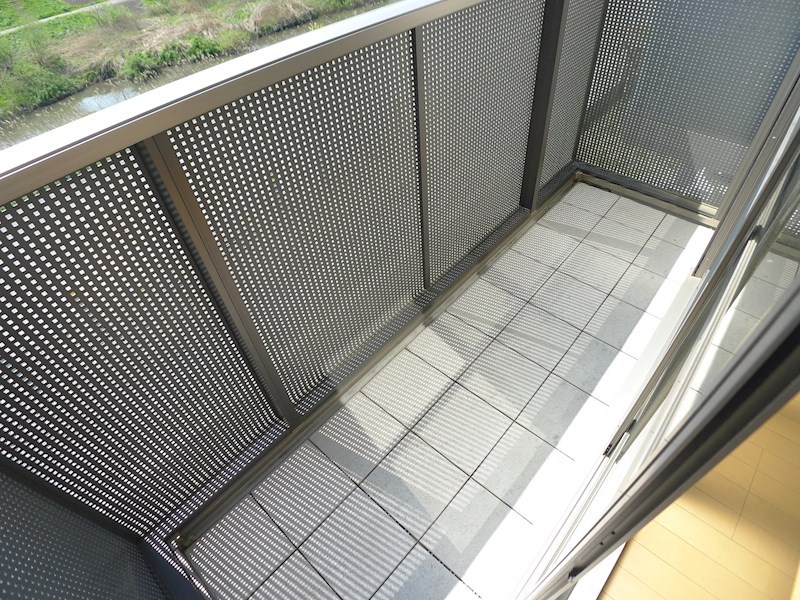 プレシャスコートＡ棟 ベランダ