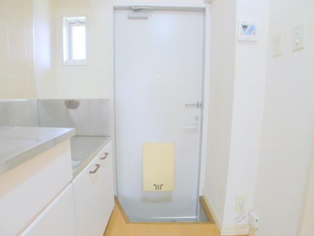 クロスファームⅢ 玄関