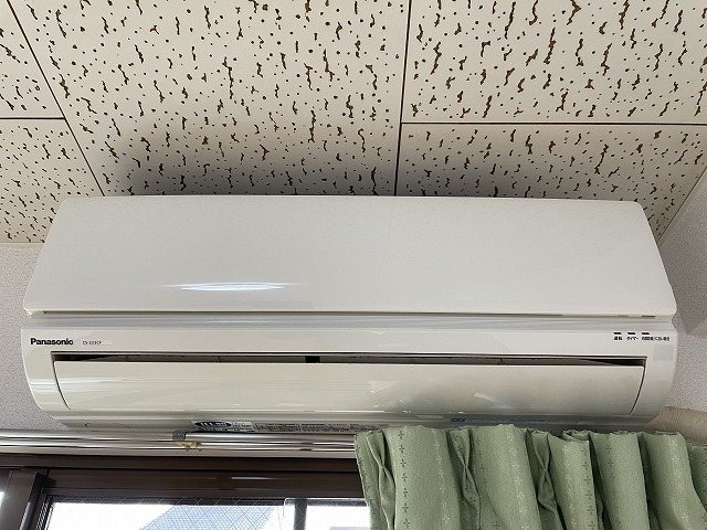 ブローニ･ゼルコバ その他3