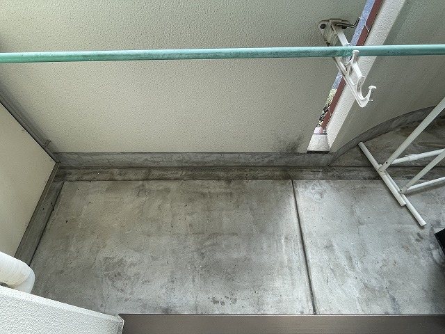 ブローニ･ゼルコバ ベランダ