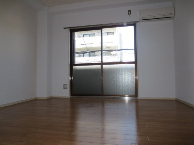 かたぎマンション ベッドルーム