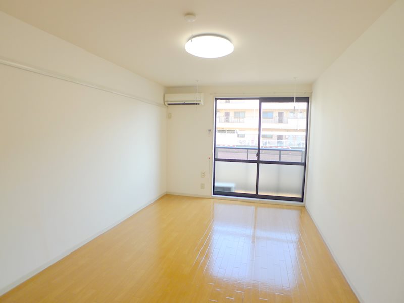 アクアパレス リビング