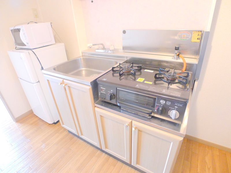 メゾンＬＵＮＡＰＡＲＫ キッチン