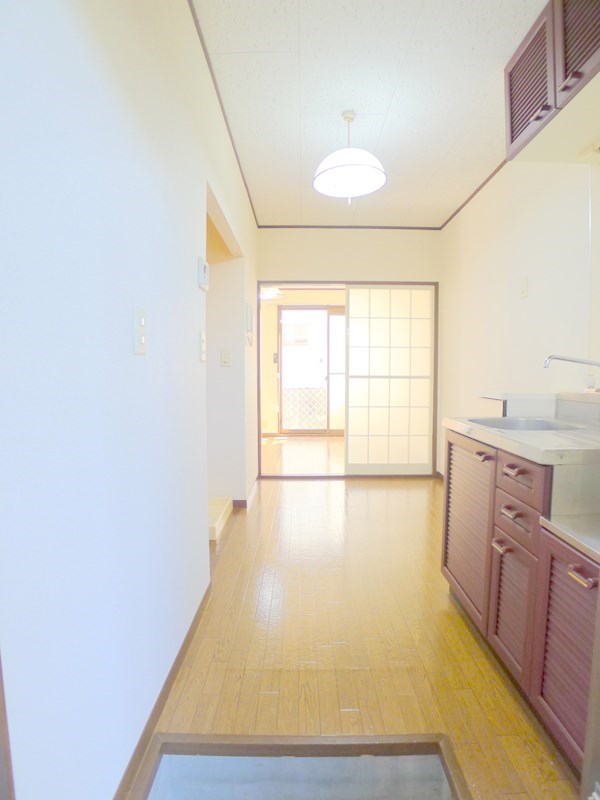 グランデュール昼間Ｂ棟 玄関