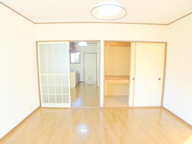 グランデュール昼間Ｂ棟 リビング