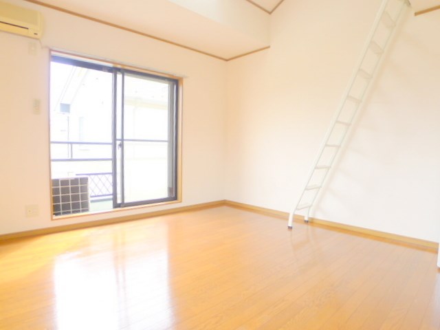 グランブルー リビング