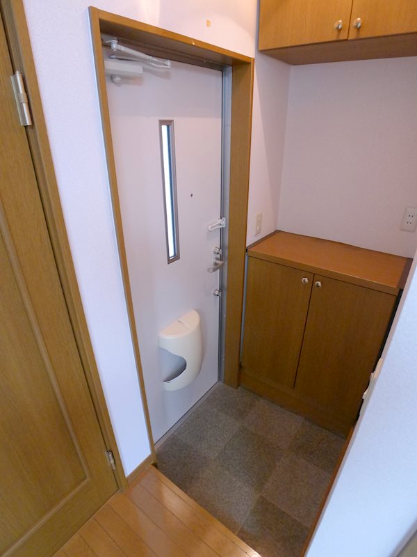 HODAKA Canal 10 玄関