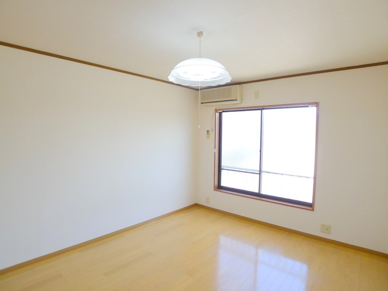 ハイラーク東大崎B リビング