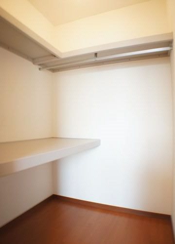 グランソレーユＢ 収納