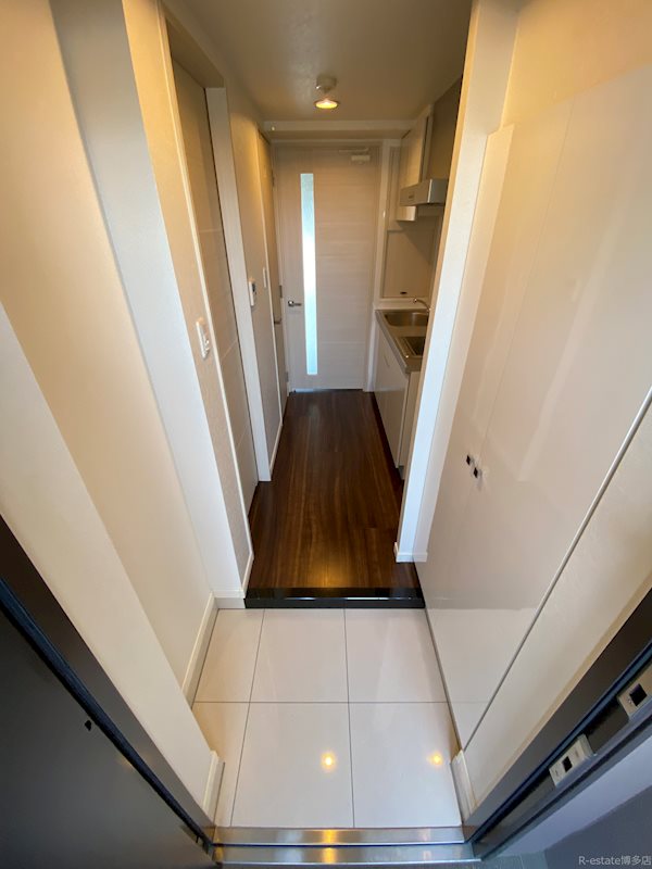 アクタス博多駅東2スクエア 玄関