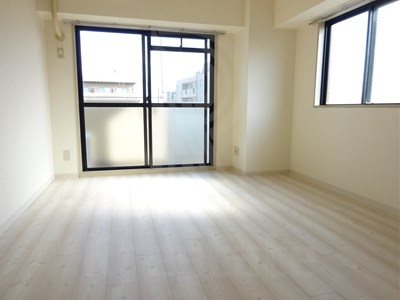 ダイナコートベイサイド博多 リビング