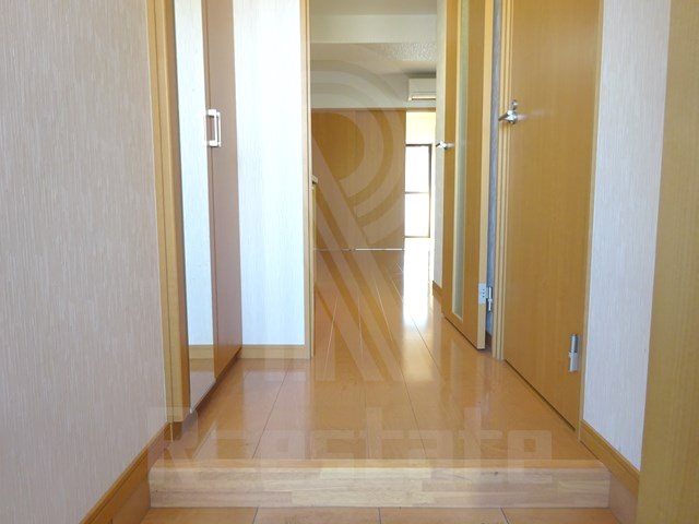 ウイング赤坂 玄関