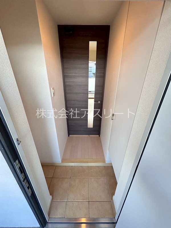 REGALO空港通 玄関