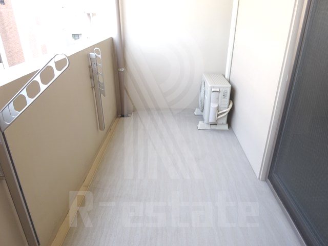 サヴォイソリディティ ベランダ