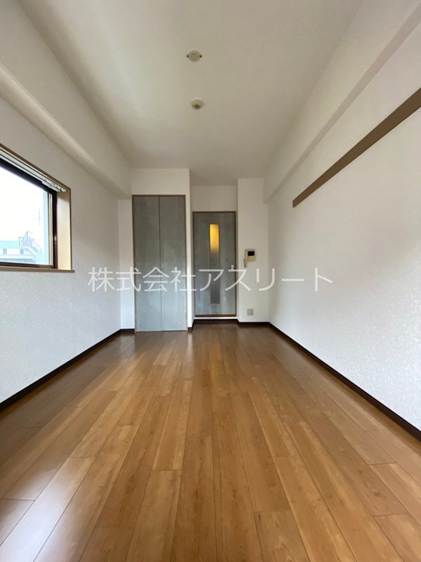 リファレンス県庁口 リビング