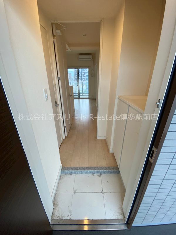 サニークレスト東比恵 玄関