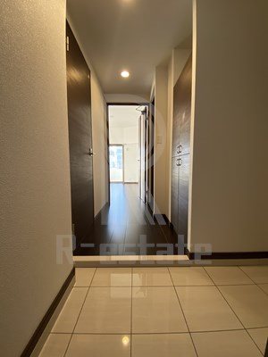 アクシオン吉塚プレミアム 玄関