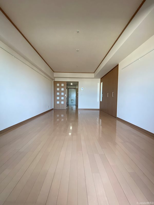 ロイヤル博多駅前 リビング