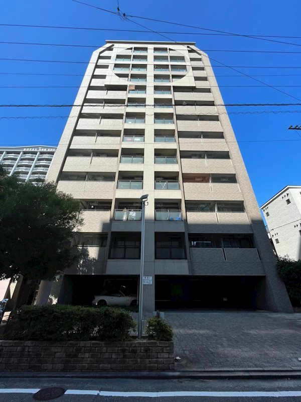 ダイナコートブロッサム天神南 301号室 外観