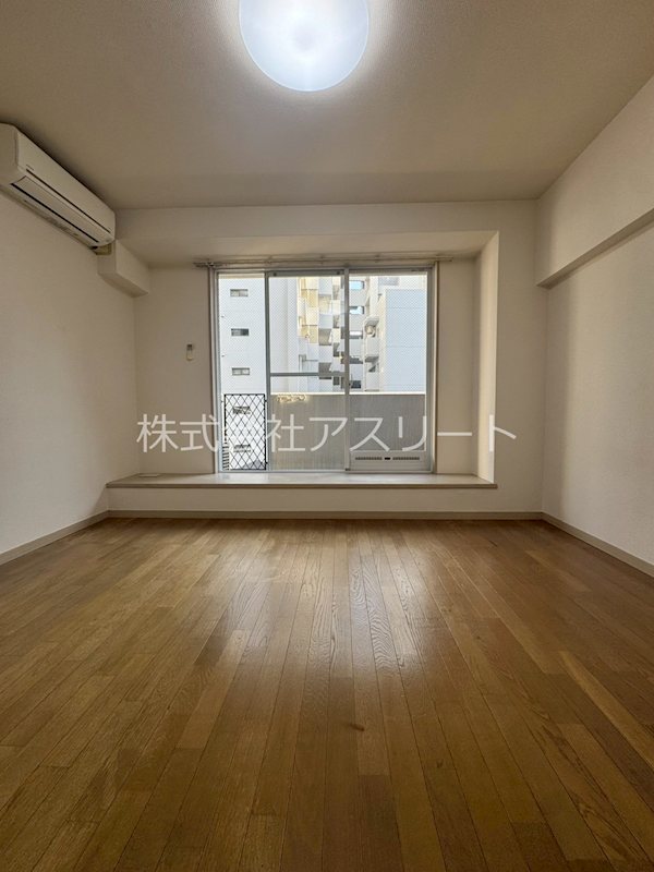 エステートモア平尾駅前通り リビング