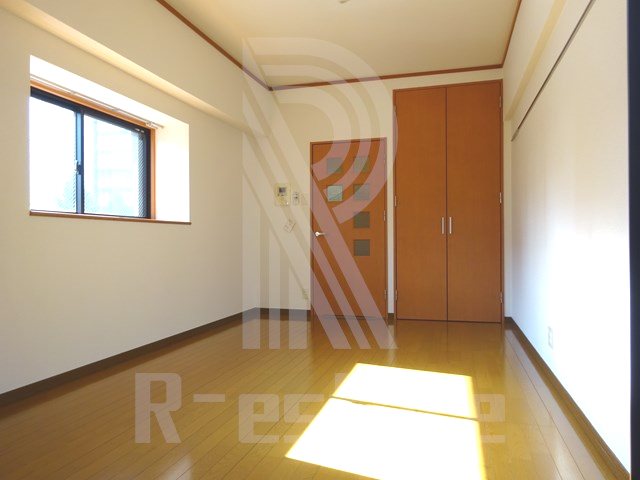 ロイヤル博多駅東84 ベッドルーム