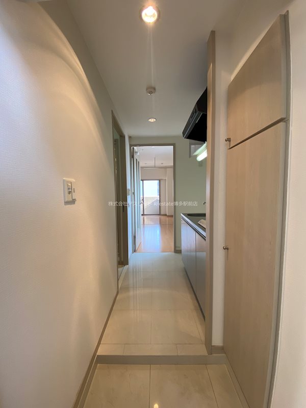 アイセレブ薬院 玄関