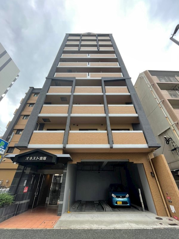 オネスト吉塚 303号室 外観