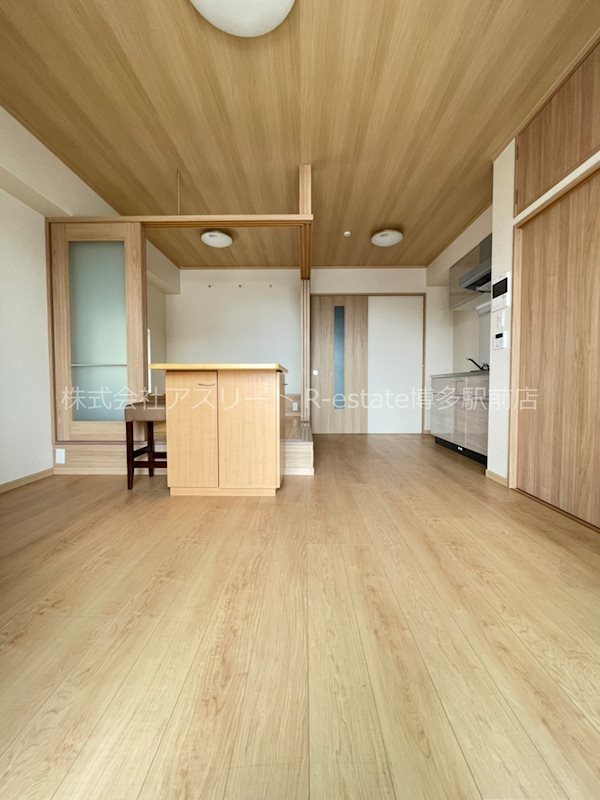 エステートモア高砂倶楽部 リビング