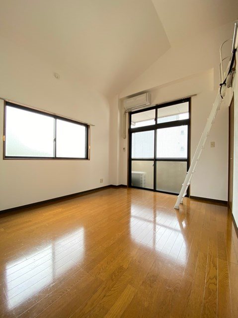 エスポワール中呉服 リビング