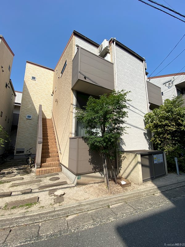 パステルハイツ博多 202号室 外観