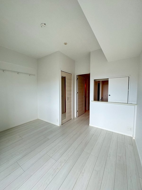 エンクレスト舞鶴２ リビング