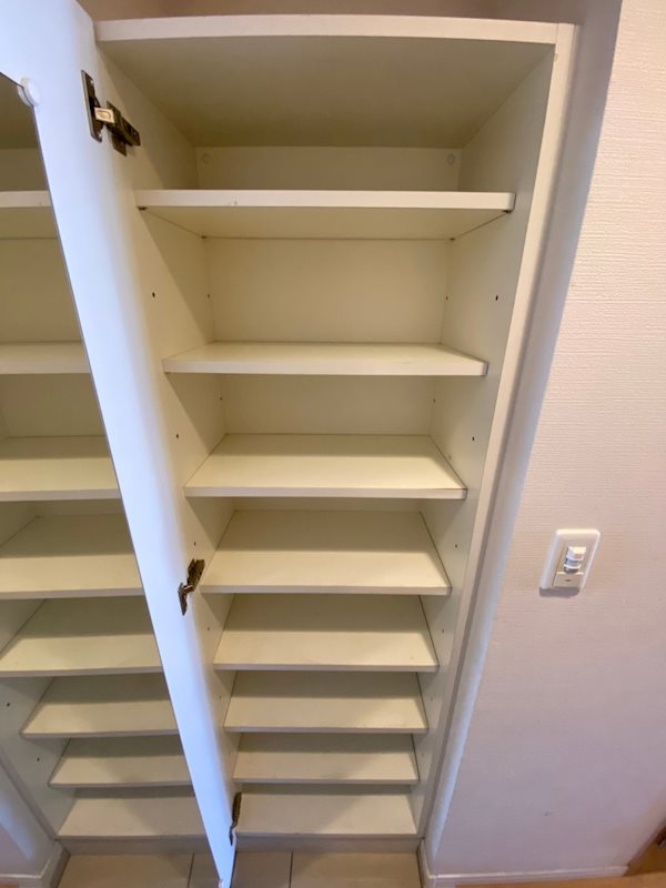 サヴォイリトリートハウス 玄関