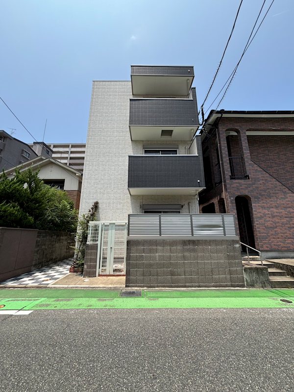 ハピネスベリー吉塚 201号室 外観