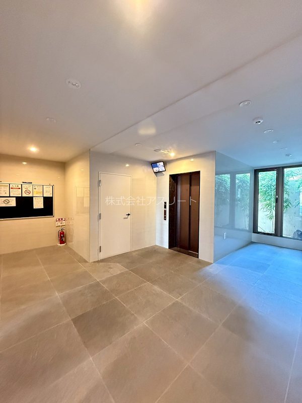 サヴォイルミラドール その他3