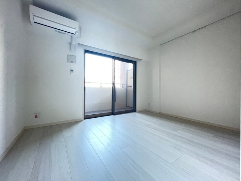 サヴォイルミラドール リビング