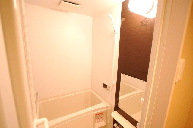 スプレンダー博多駅東 風呂画像