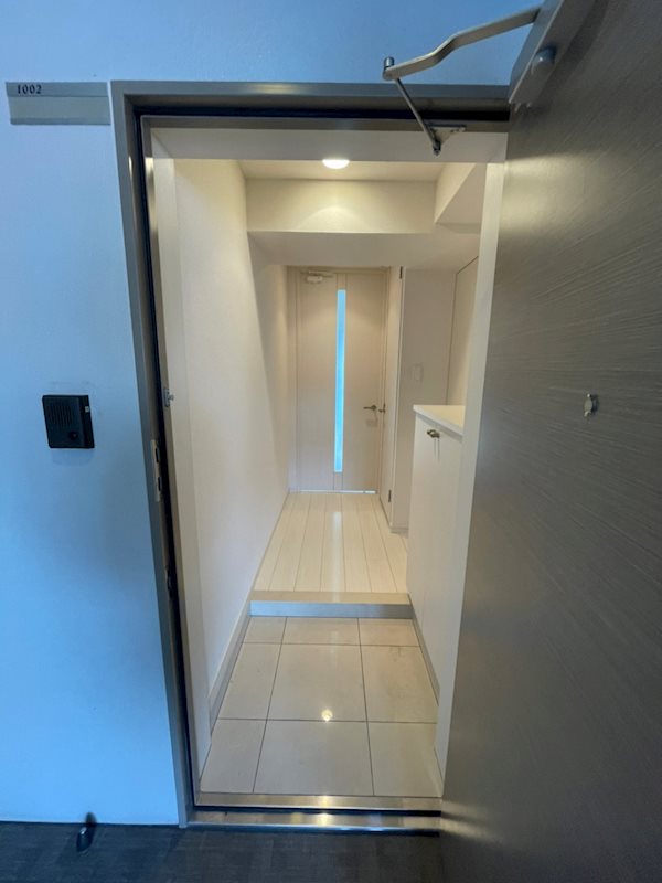 レジデンシャルヒルズリバープレイス 玄関