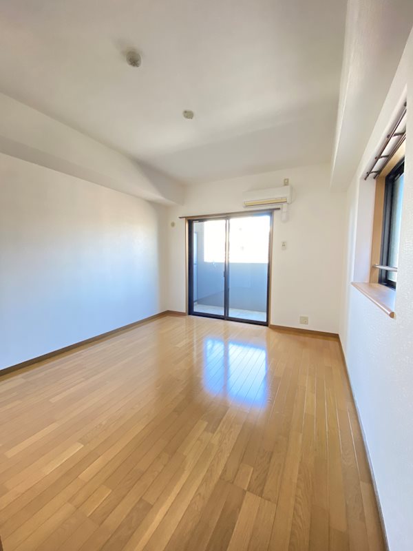 ピュアドーム箱崎アネックス ベッドルーム